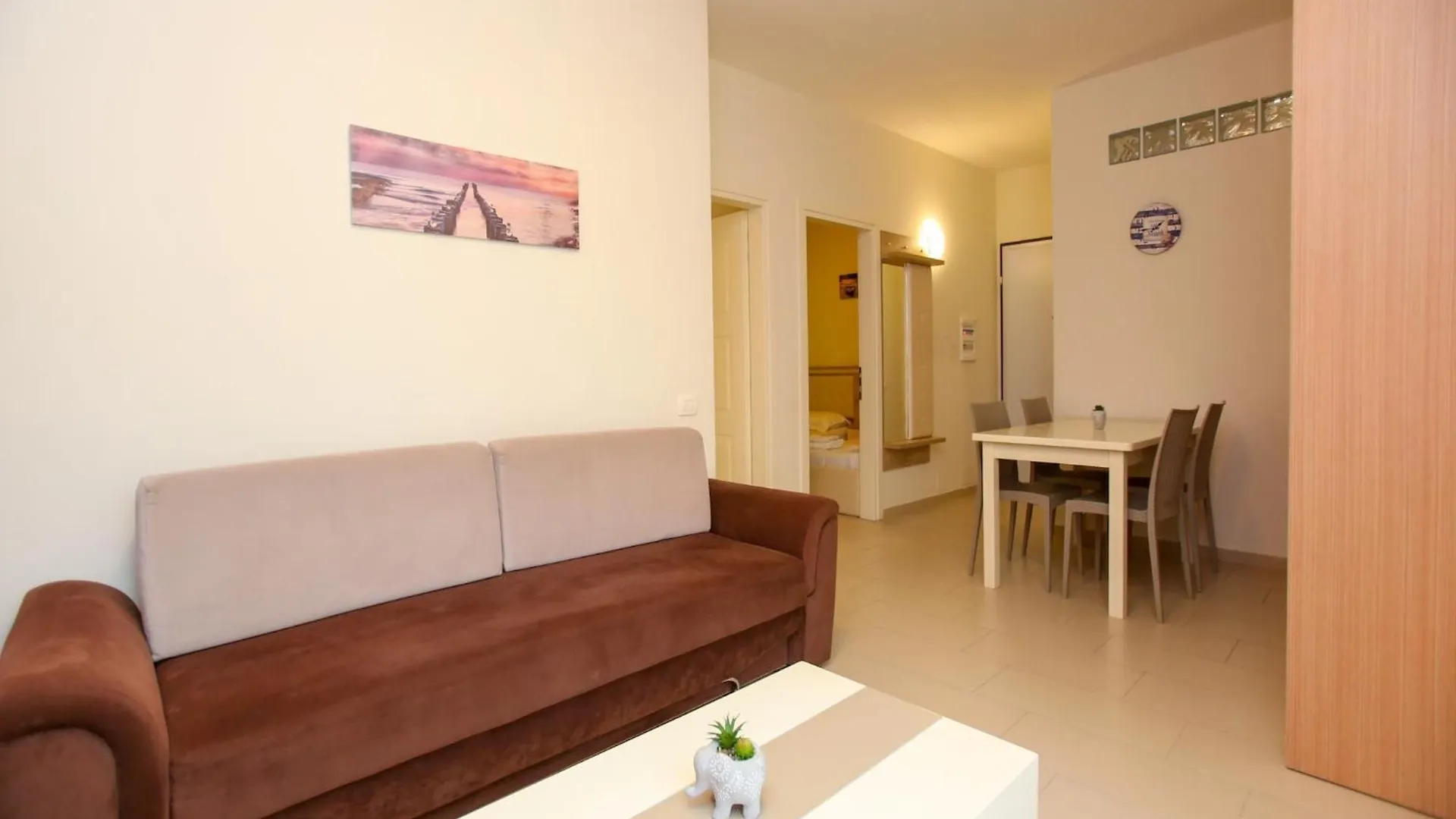 Spacious Apartment For Five Guests Vlorë